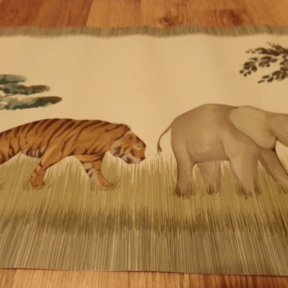 African Safari Animals Tiger Elephant Giraffe Green Grass Cream Wallpaper Border - Picture 9 of 15